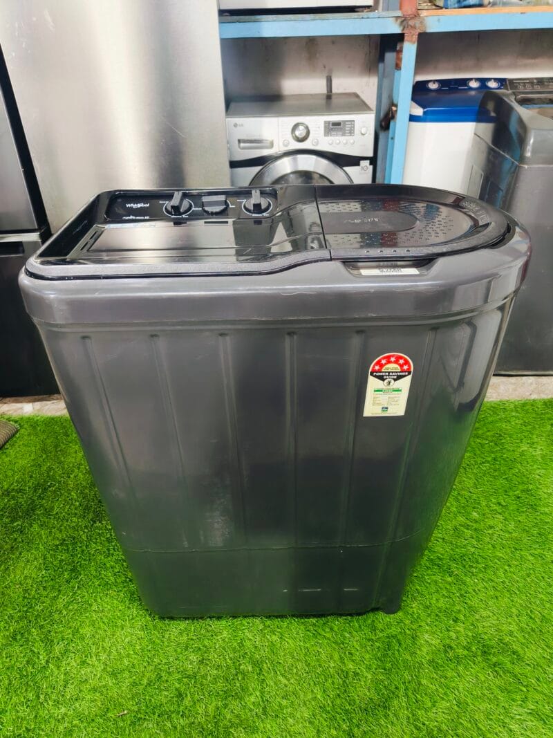 Whirlpool superb atom 65i black in colour 6.5 kg gently used semi-automatic washing machine