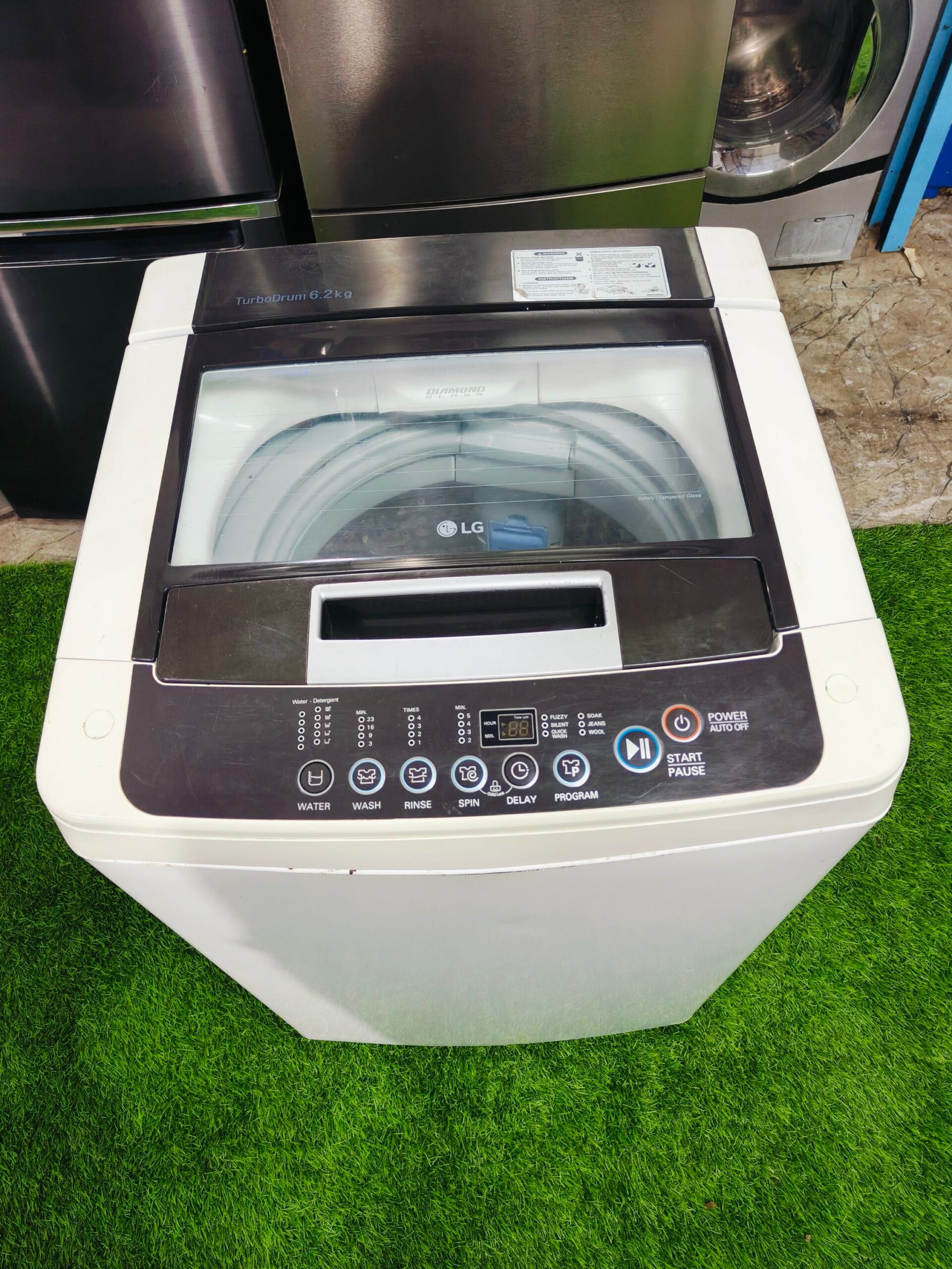 LG turbo drum 6.2 kg fully automatic top load washing machine - Image 2