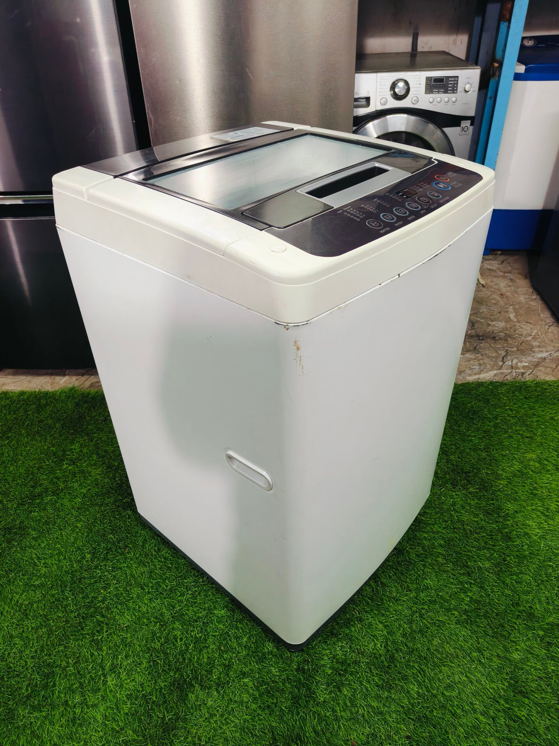 LG turbo drum 6.2 kg fully automatic top load washing machine - Image 4