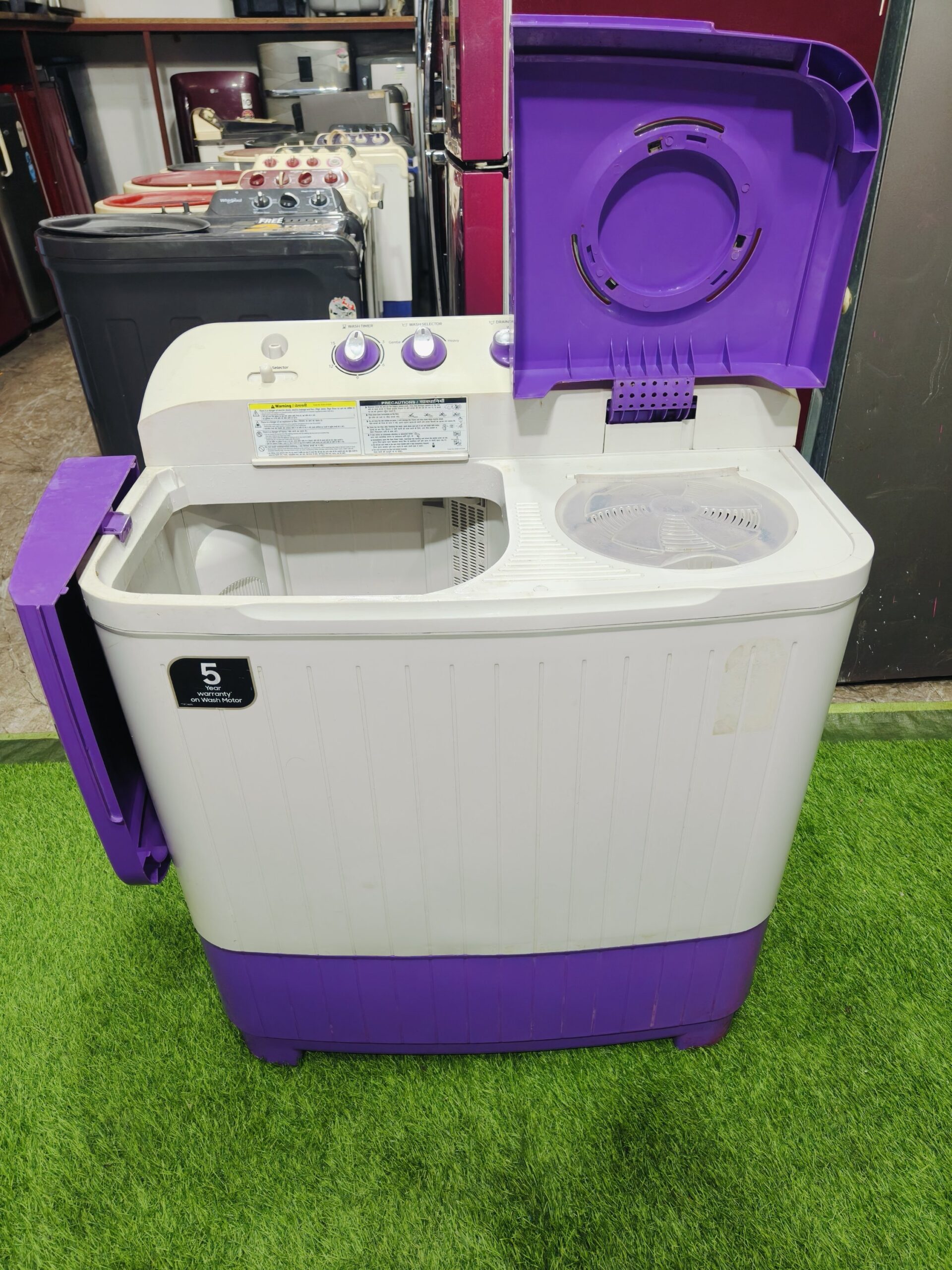 Samsung 5 star energy rating white & purple in colour 7 kg gently used semi-automatic washing machine - Image 3