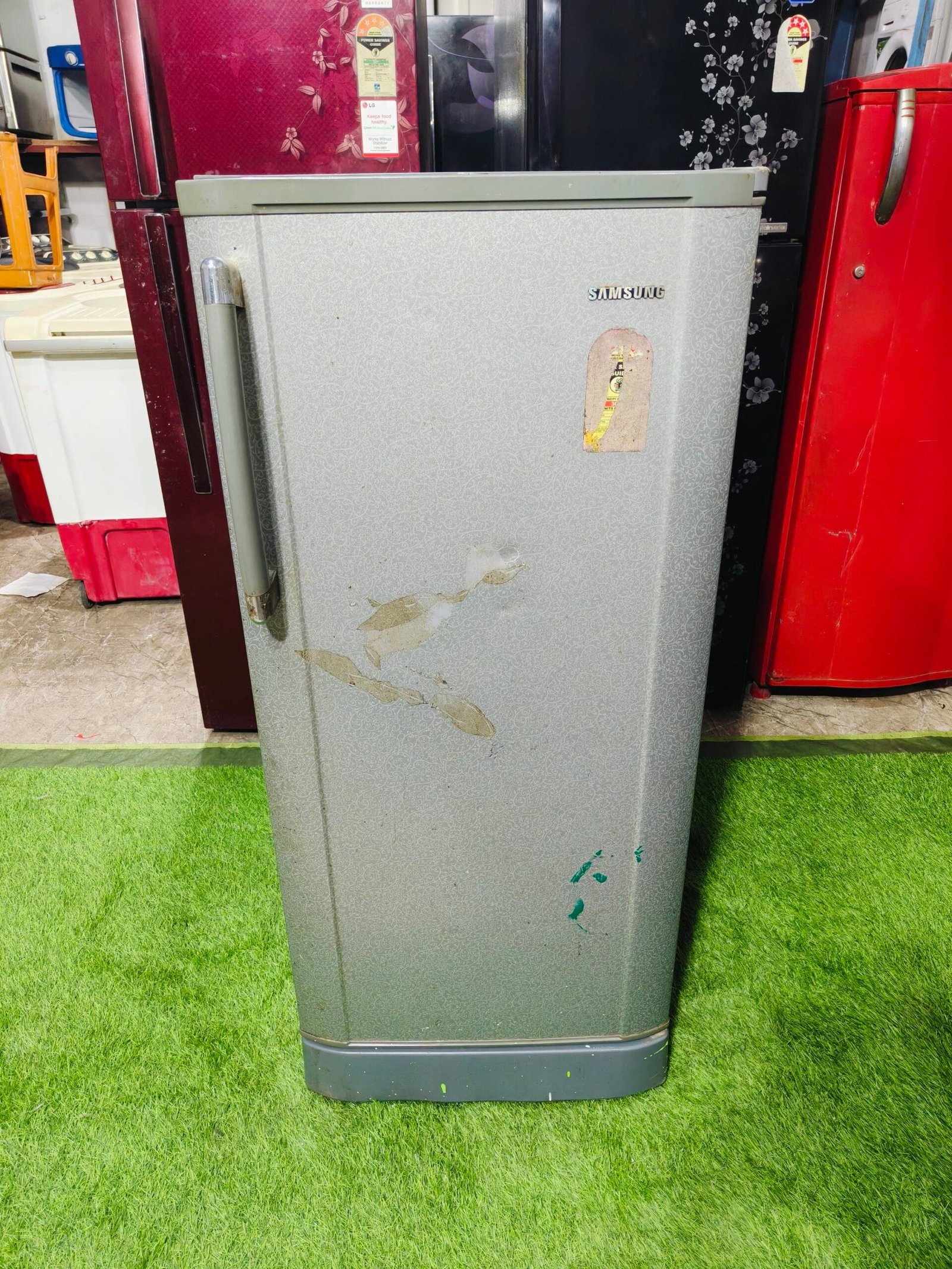 Samsung 5 star energy rating with base stand 190 ltr single door used refrigerator