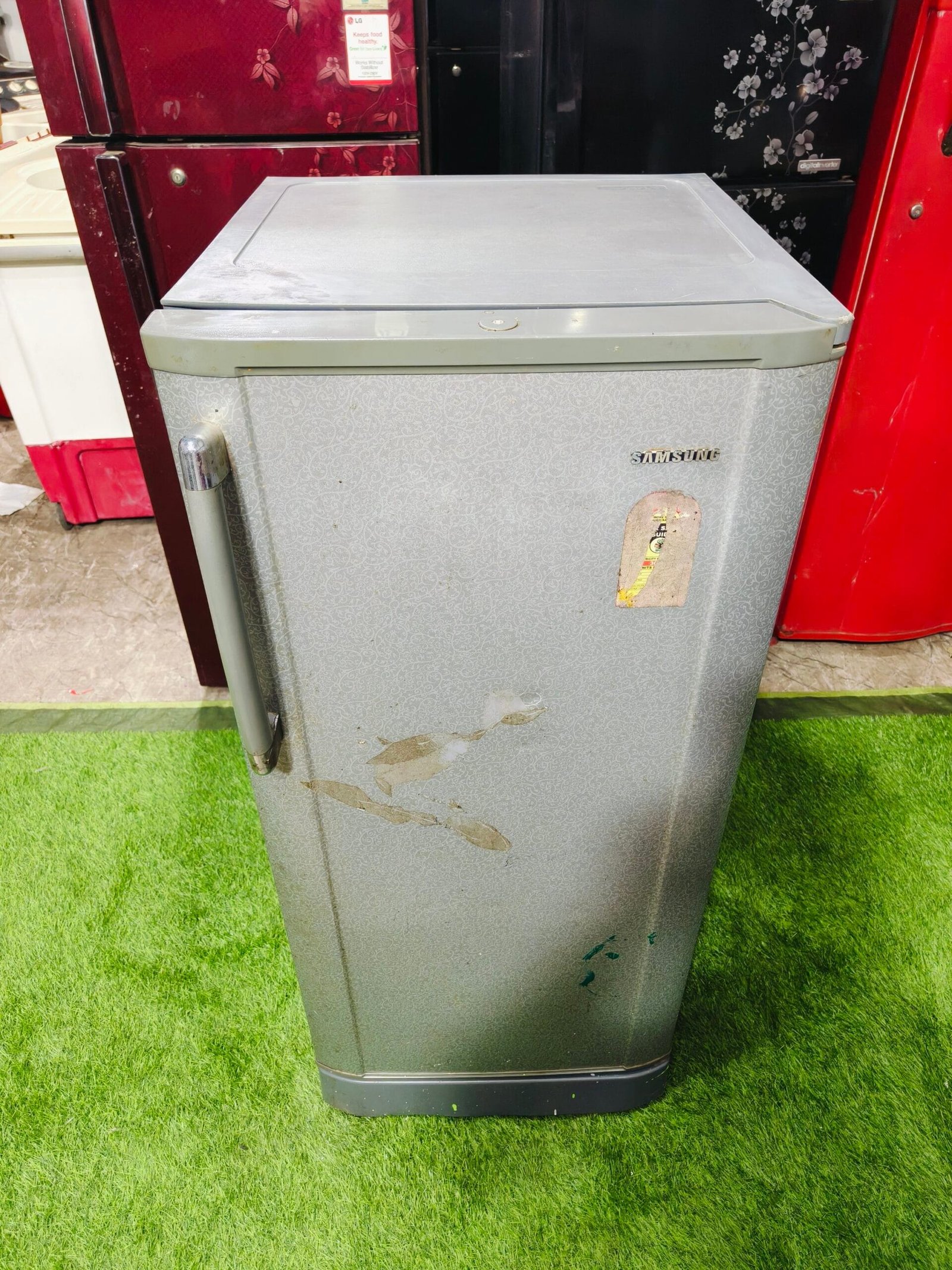 Samsung 5 star energy rating with base stand 190 ltr single door used refrigerator - Image 2