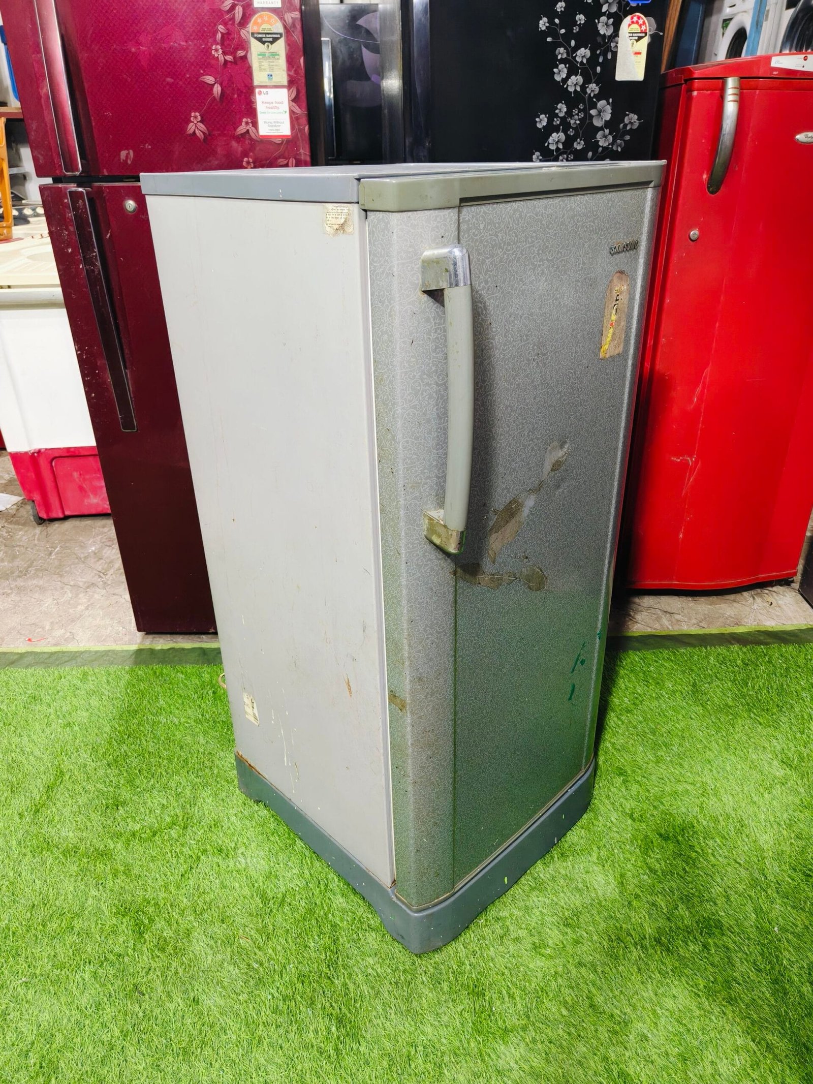 Samsung 5 star energy rating with base stand 190 ltr single door used refrigerator - Image 4