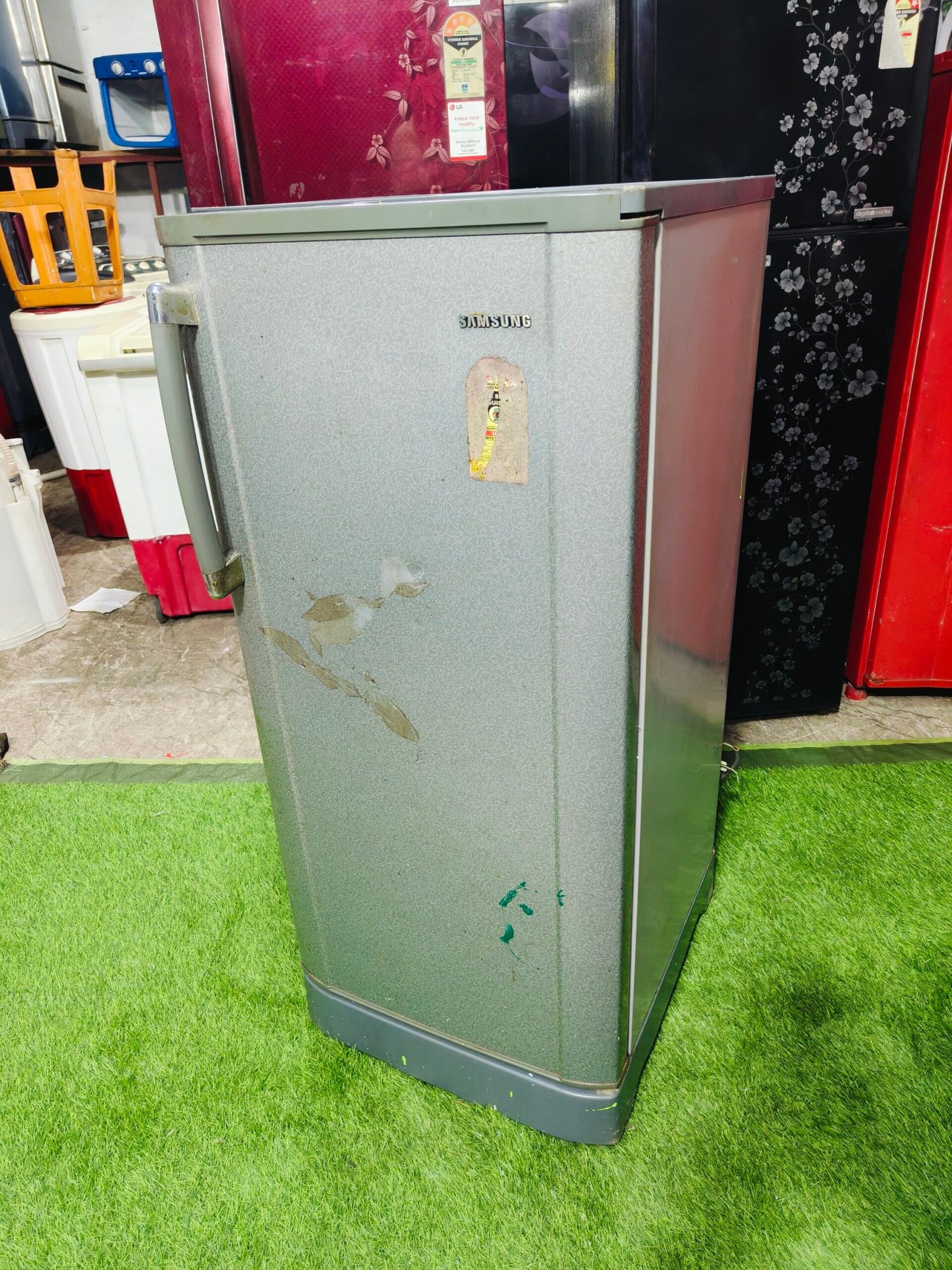 Samsung 5 star energy rating with base stand 190 ltr single door used refrigerator - Image 5