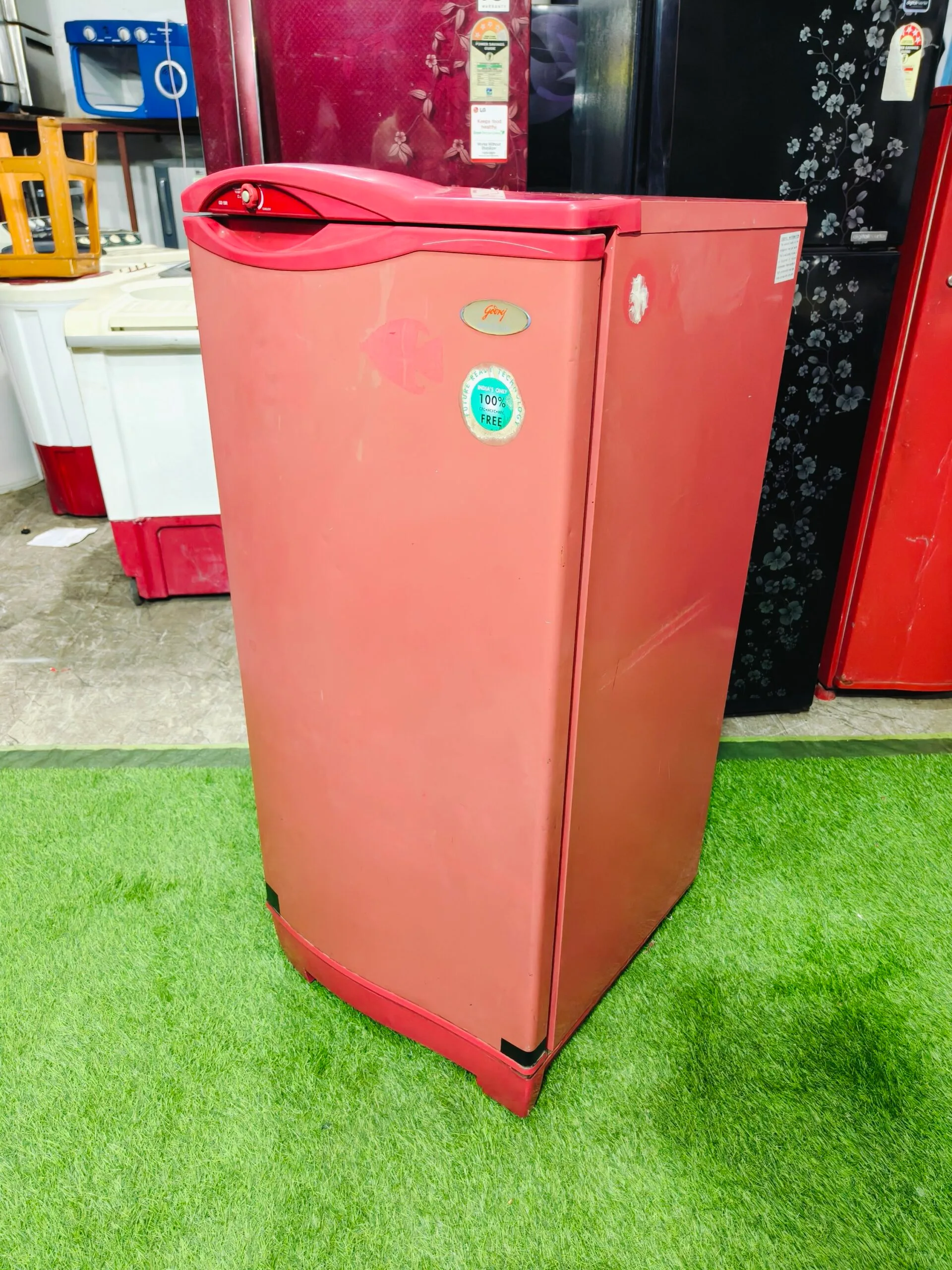 Godrej pentacool 190 ltr used single door refrigerator - Image 5