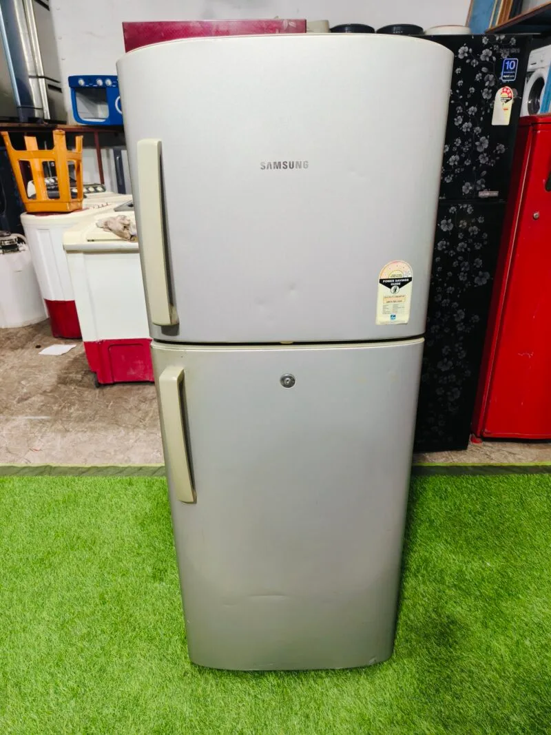 Samsung 4 star energy rating grey in colour 240 ltr double door used refrigerator