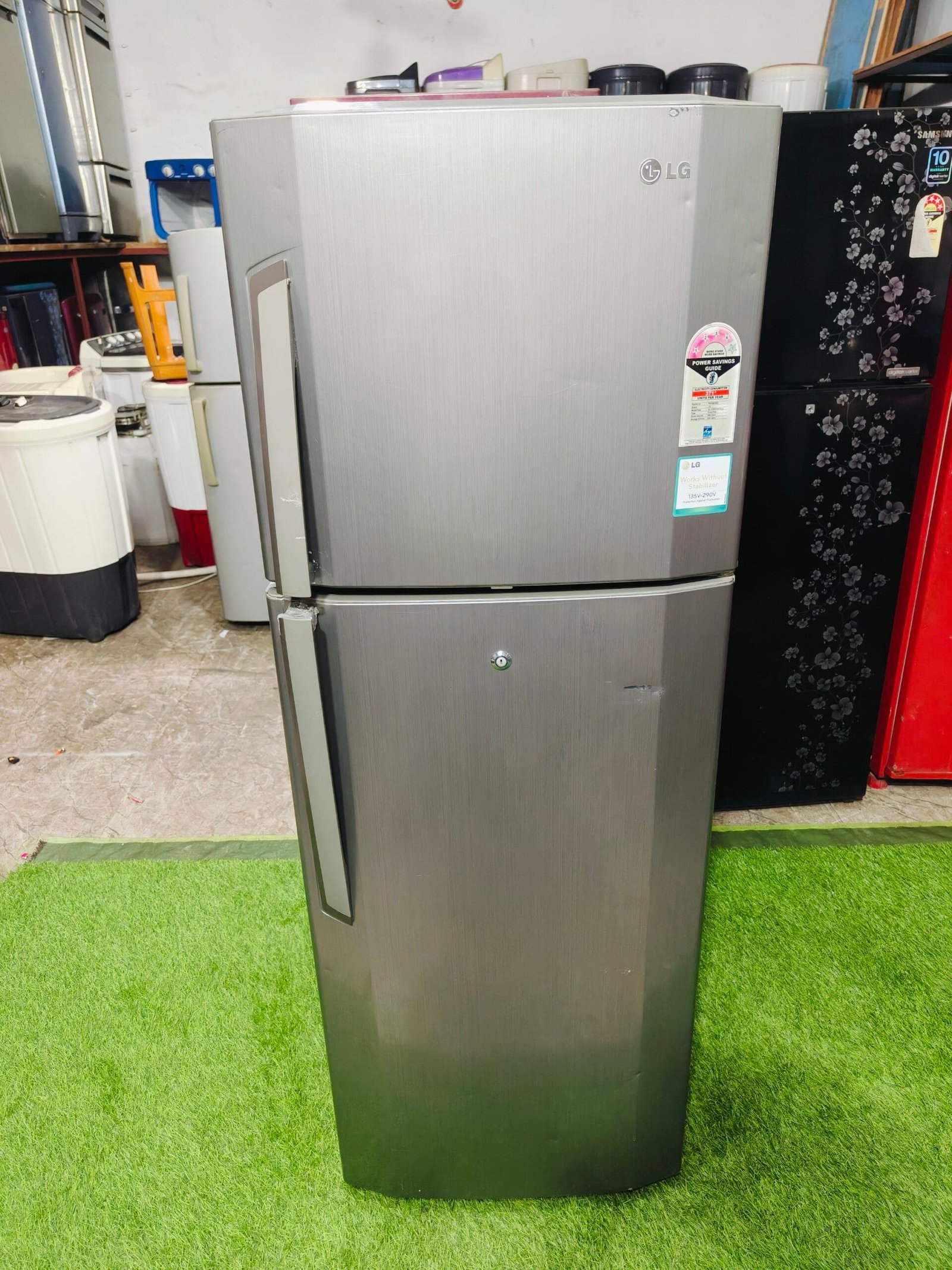LG 4 star energy rating grey in colour 240 ltr double door used refrigerator