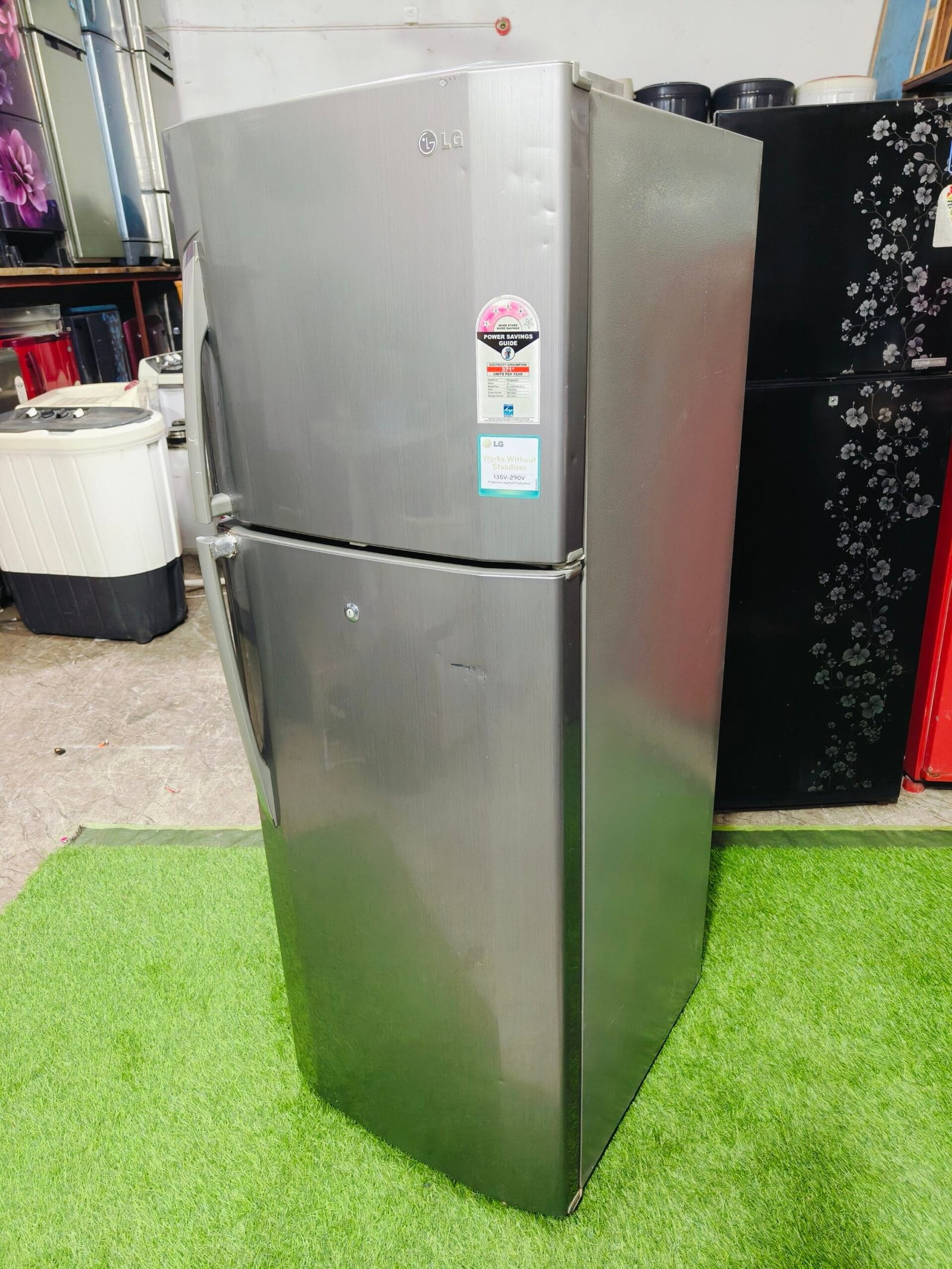LG 4 star energy rating grey in colour 240 ltr double door used refrigerator - Image 5
