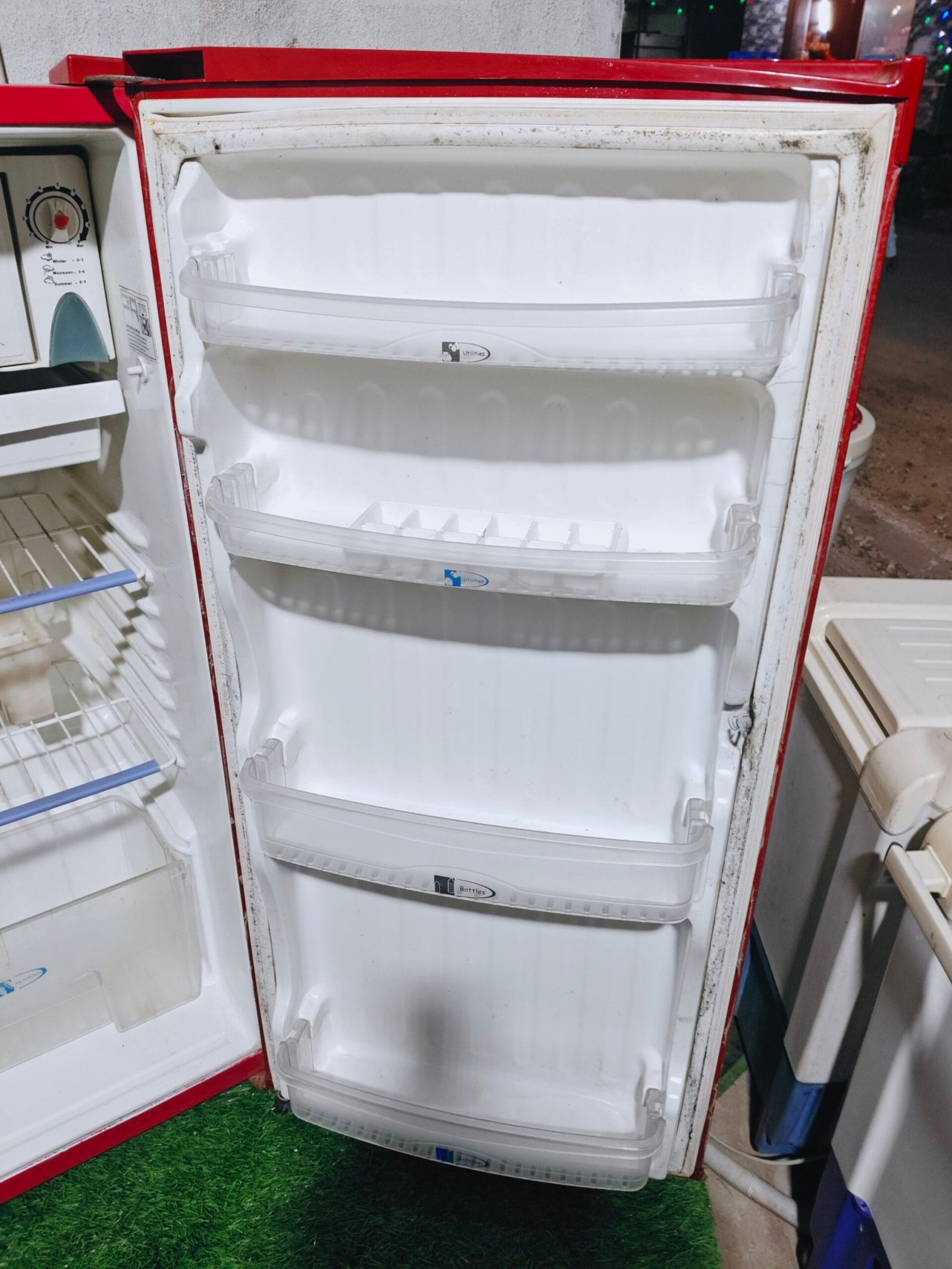 Videocon Single Door Refrigerator – Red | EcoCoolPlus - Image 4