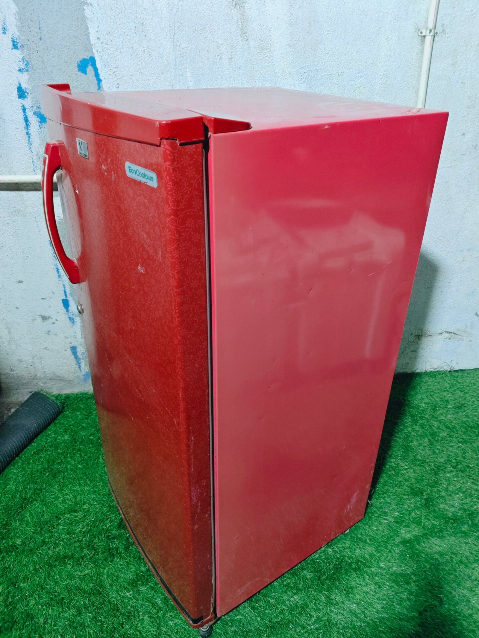 Videocon Single Door Refrigerator – Red | EcoCoolPlus - Image 3