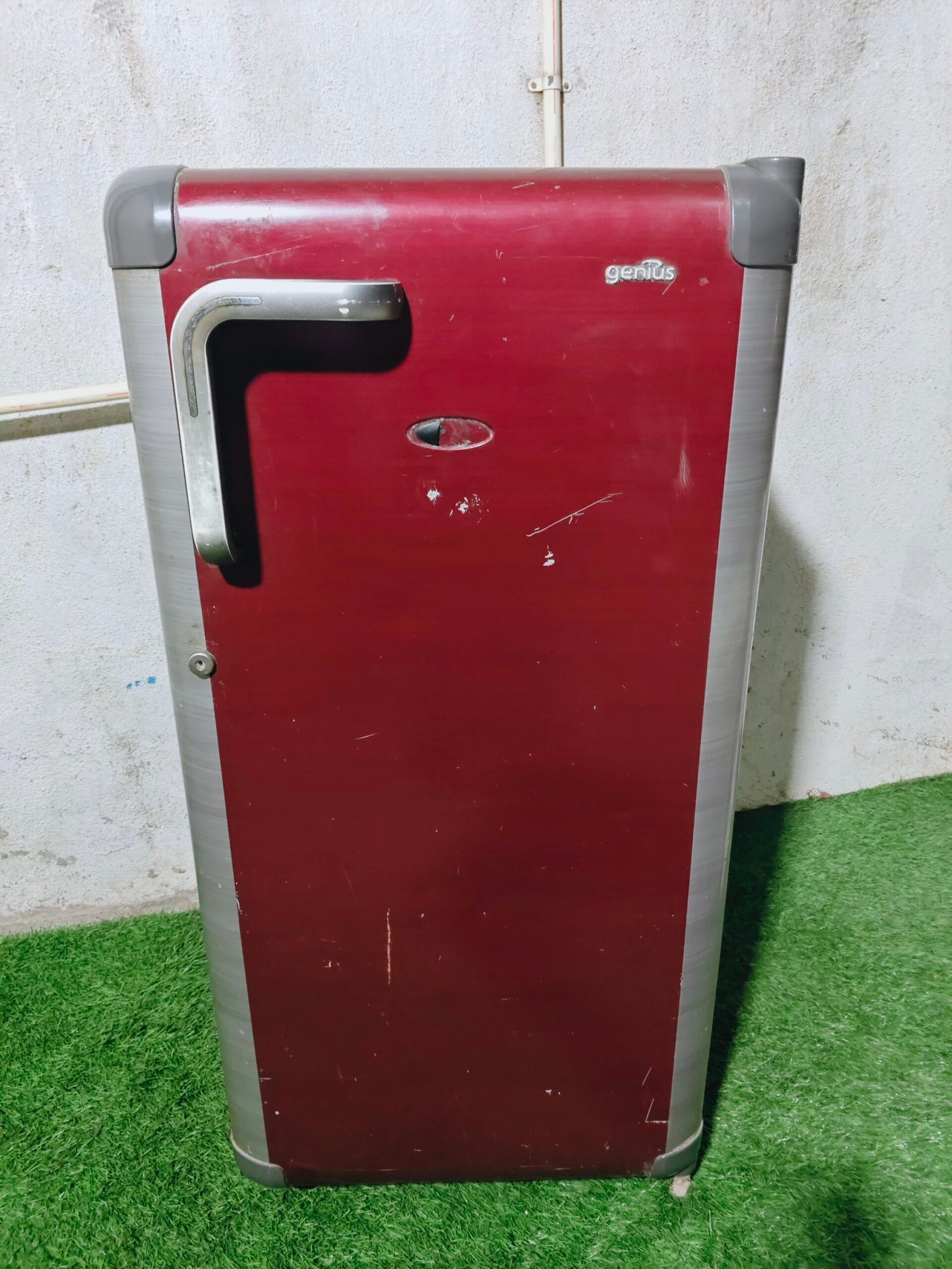 Whirlpool 180 L Single Door Refrigerator – Red & Silver Finish