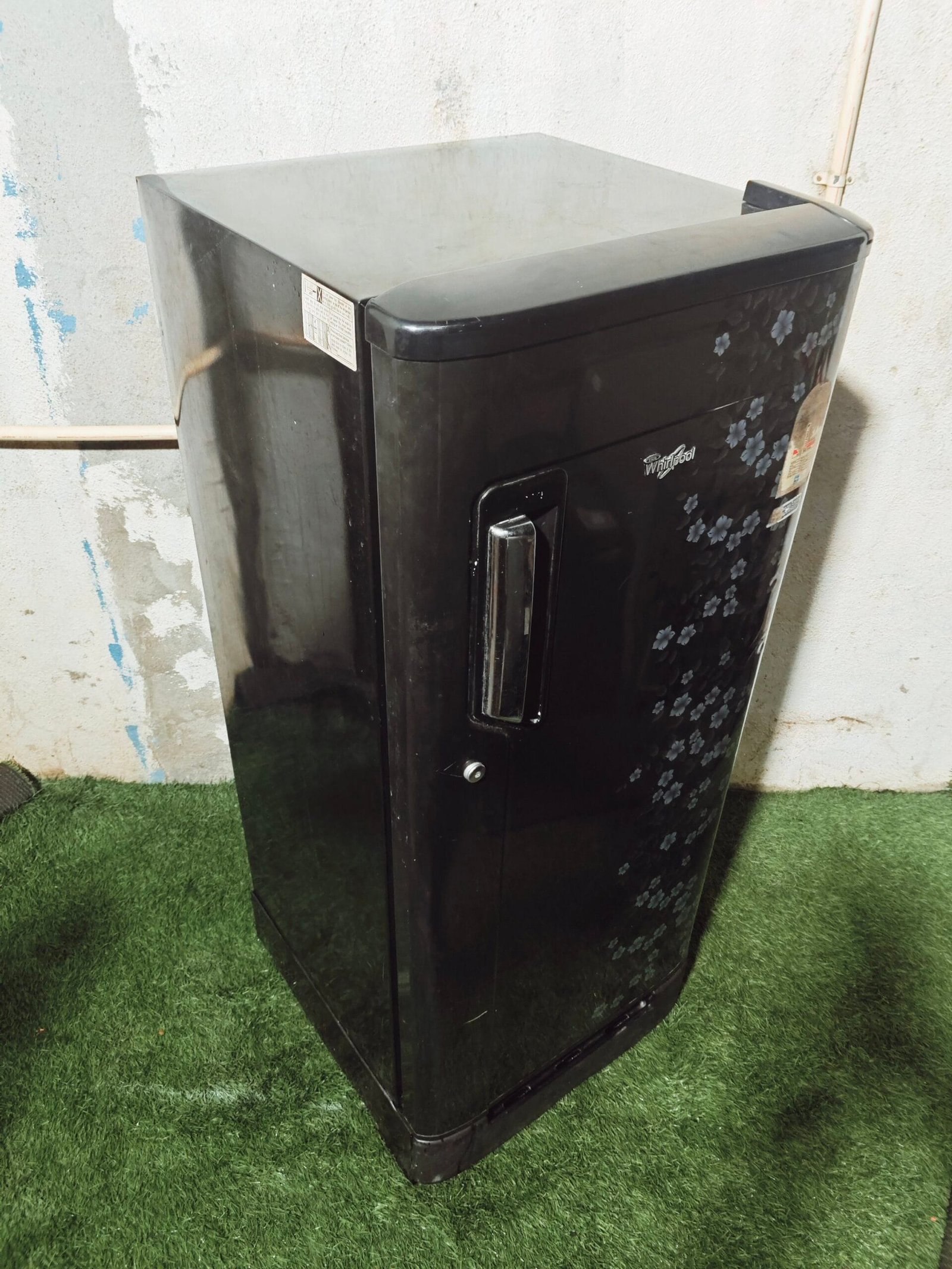 Whirlpool Single Door Refrigerator - Image 2