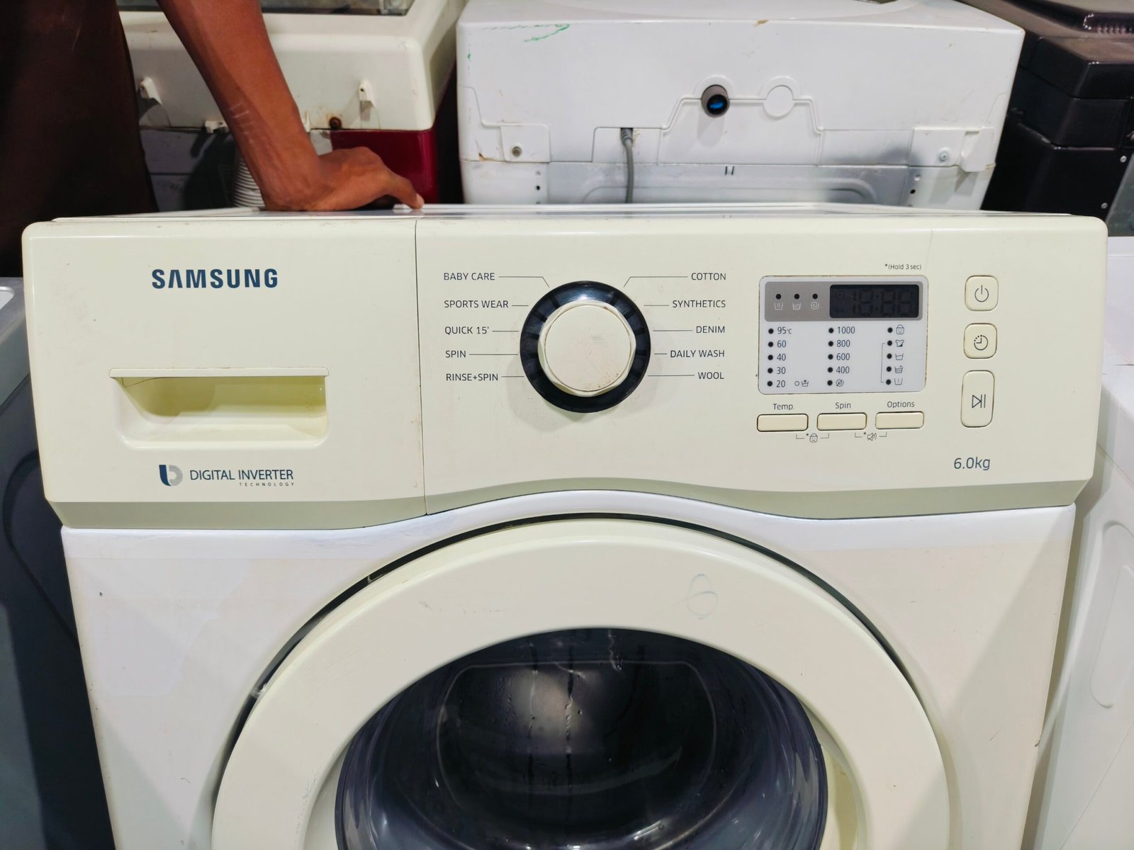 Samsung digital inverter 6 kg fully automatic front load washing machine - Image 2