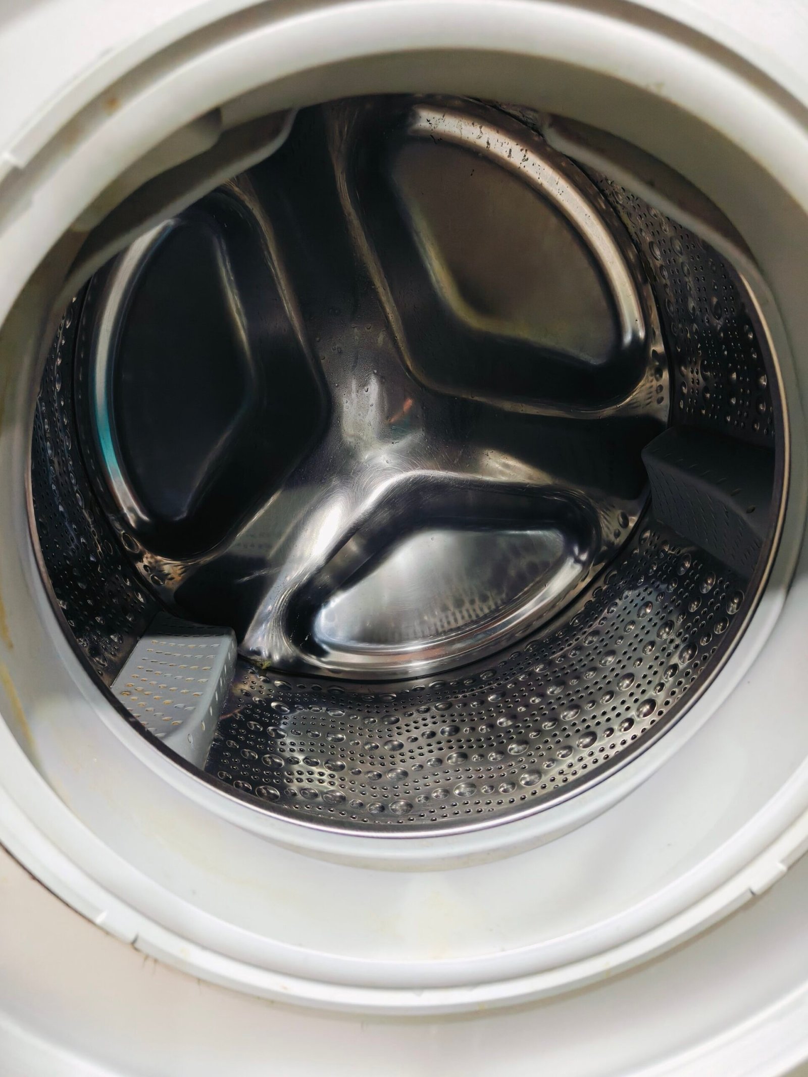 Bosch series 4 silver in colour 7 kg fully automatic front load washing machine - Image 4