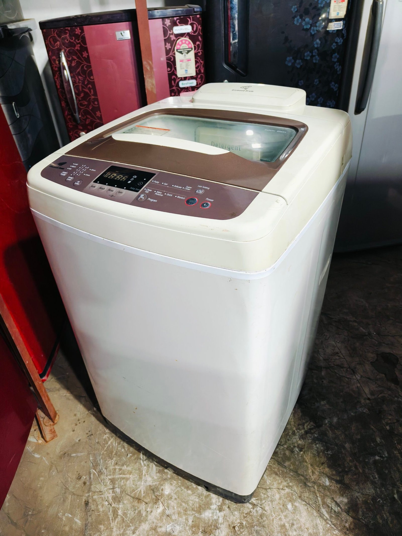 Samsung diamond drum 6.5 kg fully automatic gently used top load washing machine - Image 5